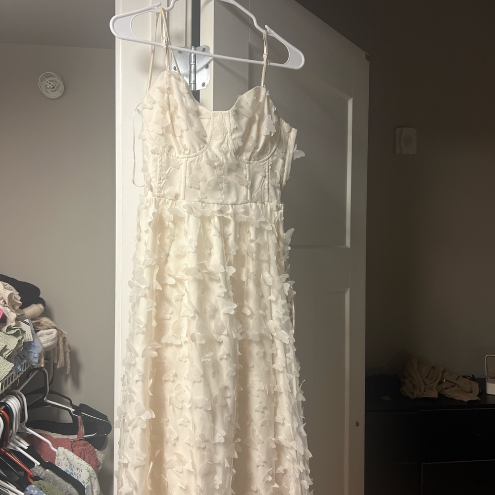 Elegant Cream Floral Dress
